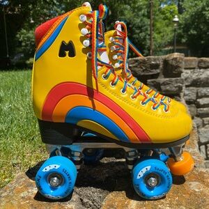Moxi Rollerskates, like-new!